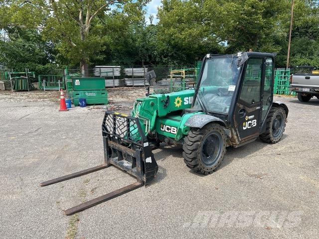 JCB 525-60 伸縮臂操作車