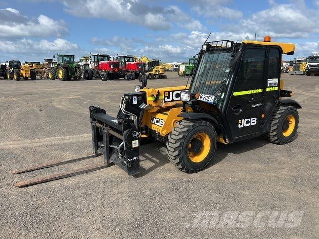 JCB 525-60 伸縮臂操作車