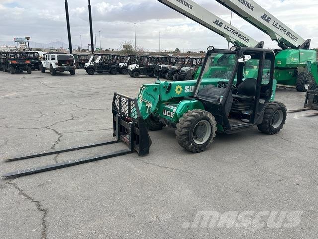 JCB 525-60 伸縮臂操作車