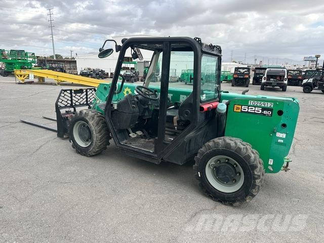 JCB 525-60 伸縮臂操作車