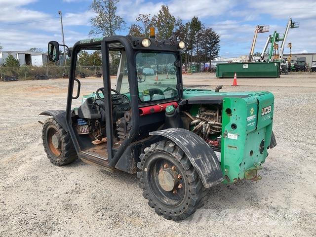 JCB 525-60 伸縮臂操作車