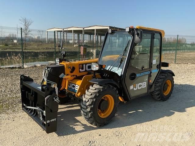 JCB 525-60E 伸縮臂操作車