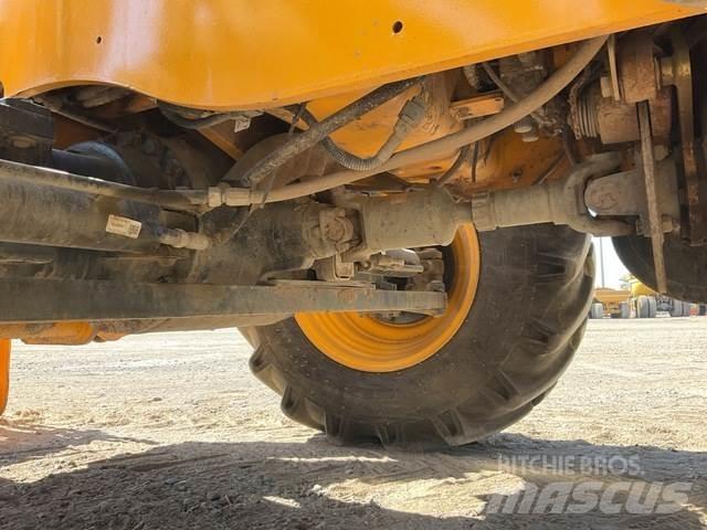 JCB 540-170 伸縮臂操作車
