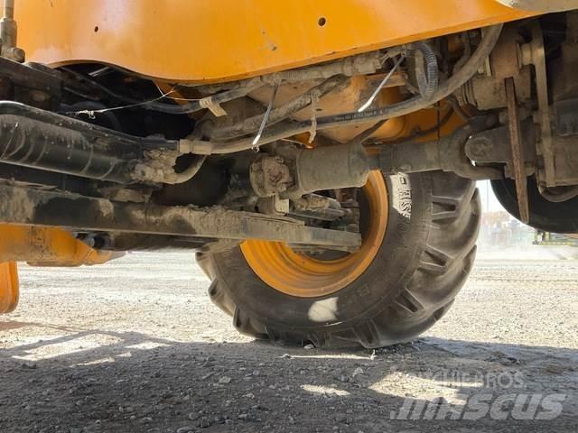 JCB 540-170 伸縮臂操作車