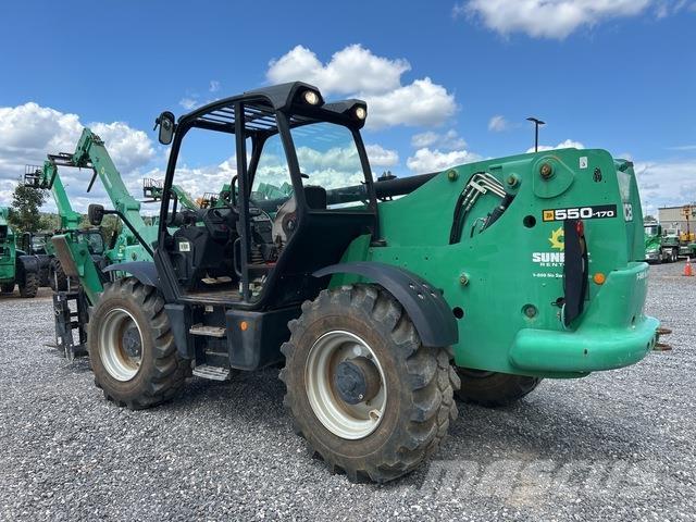 JCB 550-170 伸縮臂操作車