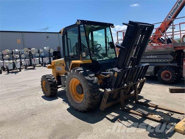 JCB 930-4 越野車