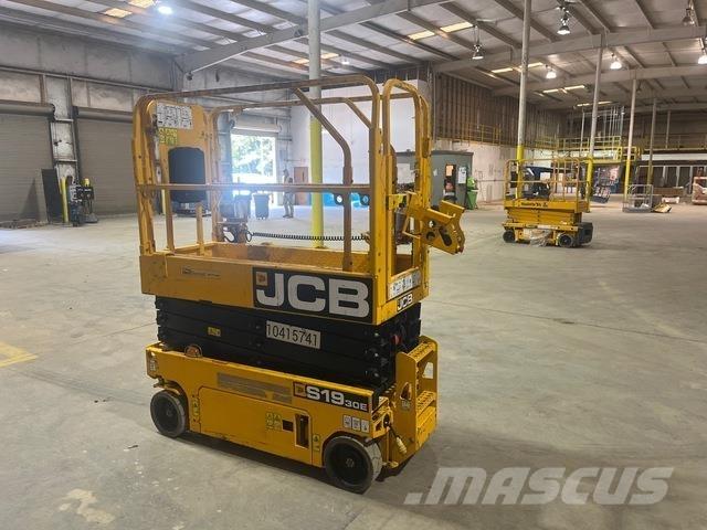 JCB S1930E 剪式升降機