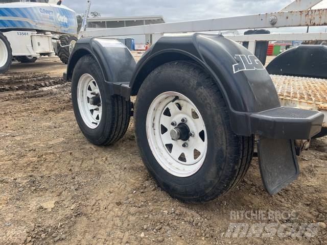 JLG  車輛運輸拖車