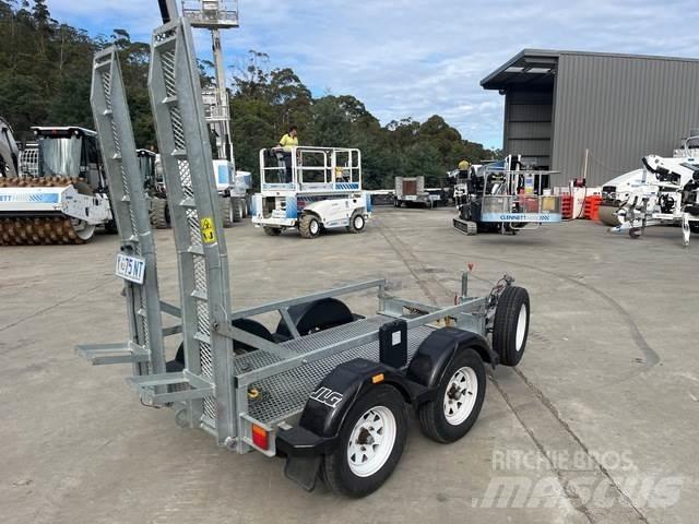 JLG  車輛運輸拖車
