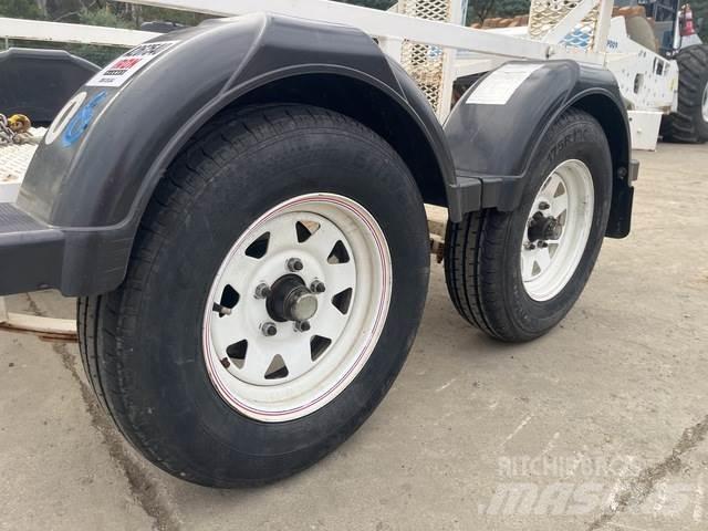 JLG  車輛運輸拖車