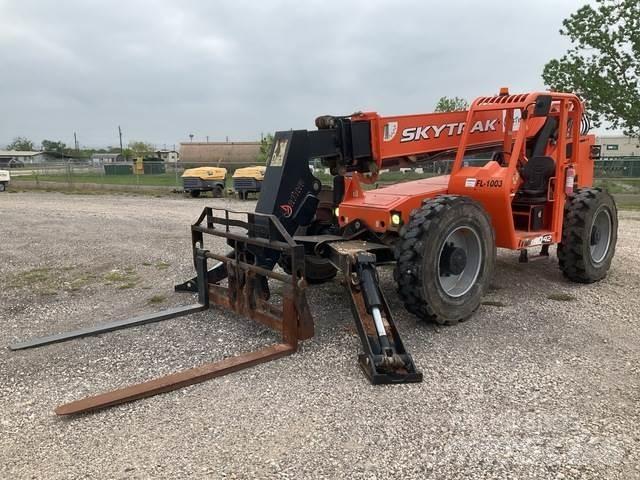 JLG 10042 伸縮臂操作車