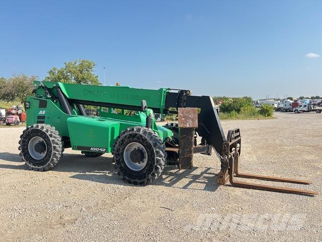JLG 10042 伸縮臂操作車