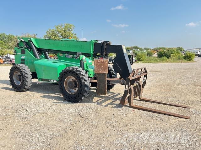 JLG 10042 伸縮臂操作車