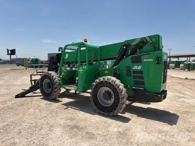 JLG 10042 伸縮臂操作車