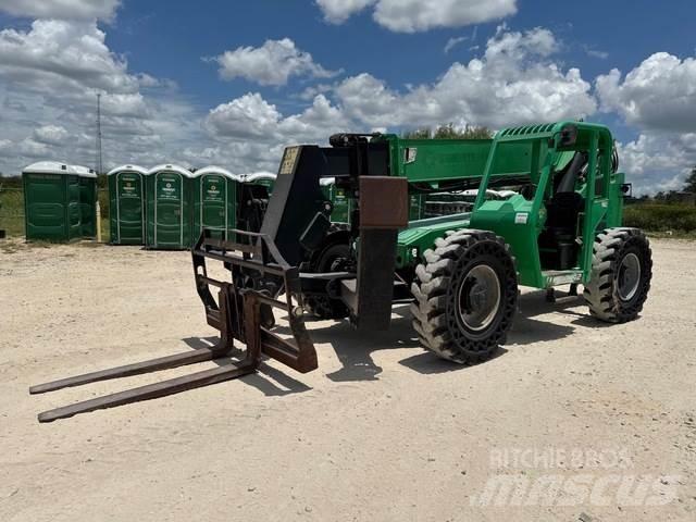 JLG 10042 伸縮臂操作車