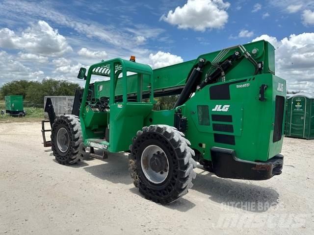JLG 10042 伸縮臂操作車