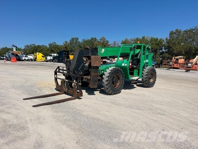JLG 10042 伸縮臂操作車