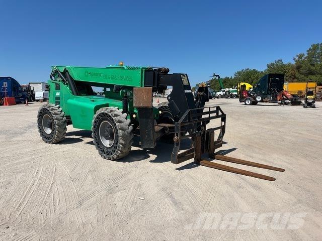 JLG 10042 伸縮臂操作車