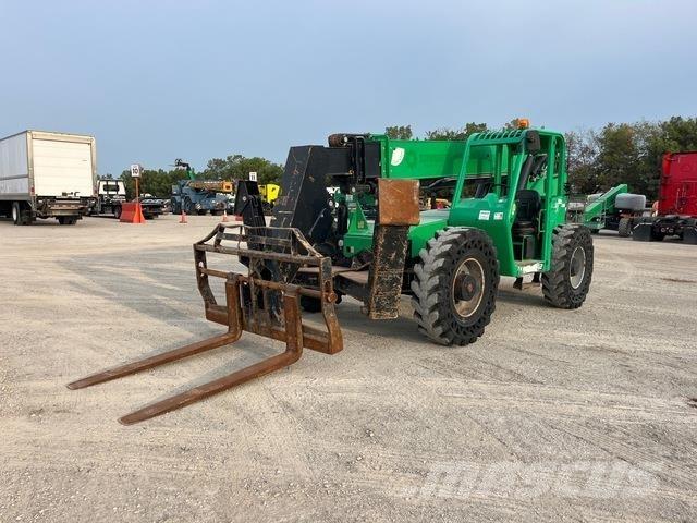 JLG 10042 伸縮臂操作車