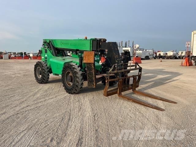 JLG 10042 伸縮臂操作車