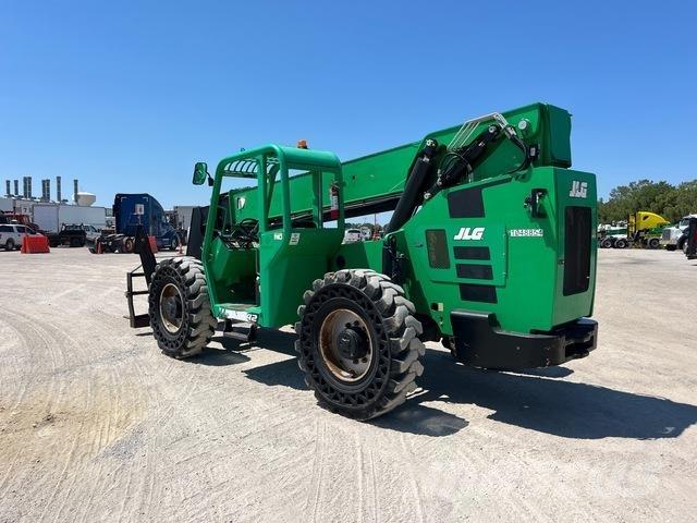 JLG 10042 伸縮臂操作車