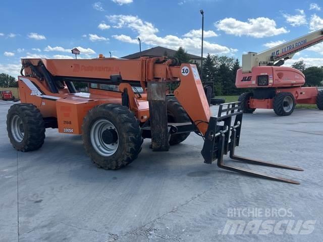 JLG 10054 伸縮臂操作車