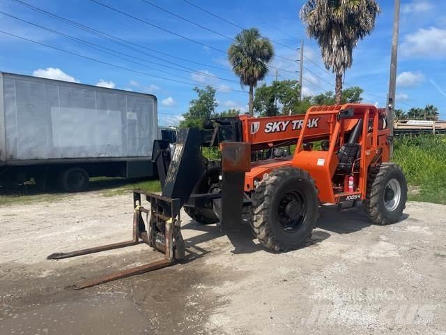 JLG 10054 伸縮臂操作車