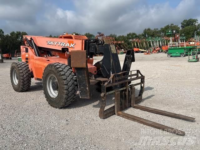 JLG 10054 伸縮臂操作車