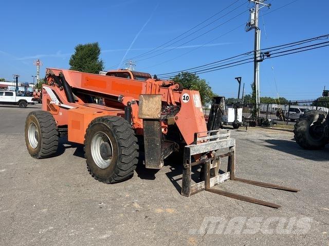 JLG 10054 伸縮臂操作車