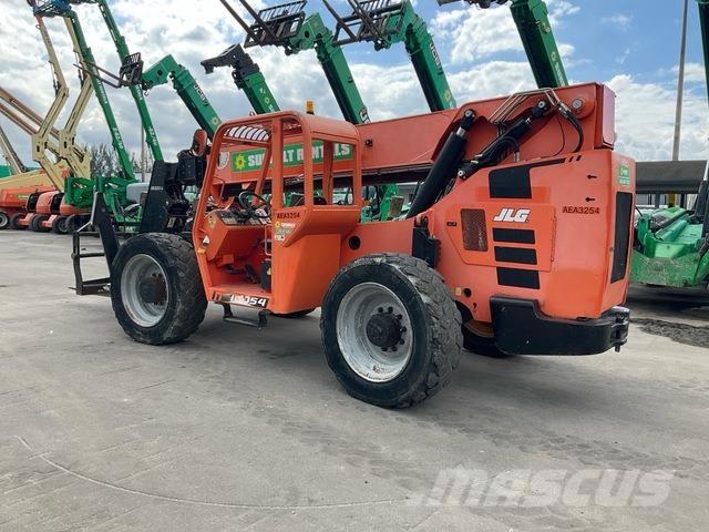 JLG 10054 伸縮臂操作車
