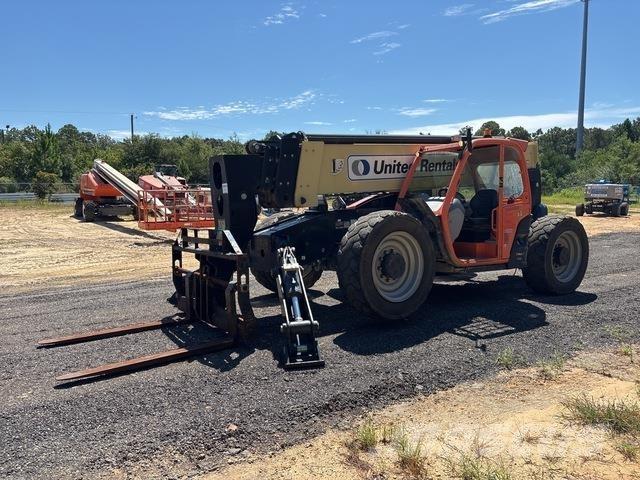 JLG 1055 伸縮臂操作車