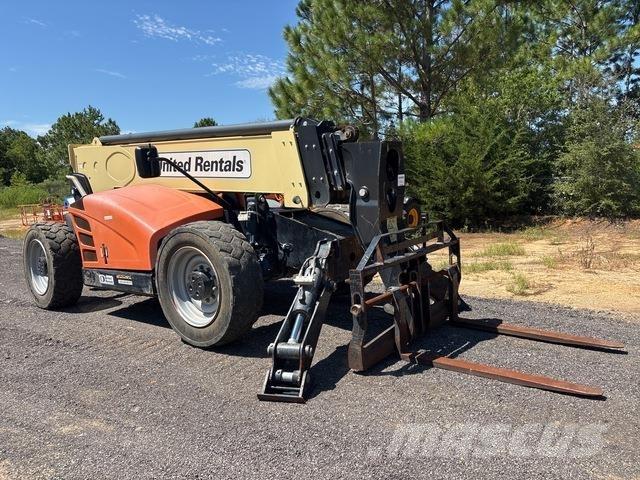 JLG 1055 伸縮臂操作車