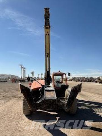 JLG 1055 伸縮臂操作車