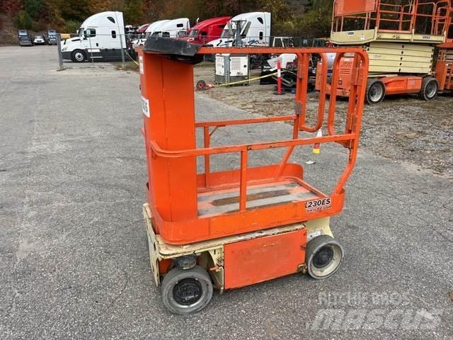 JLG 1230ES 垂直升降工作台