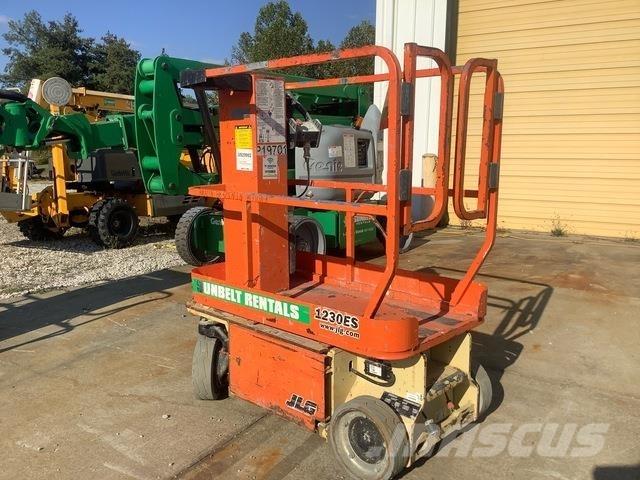 JLG 1230ES 垂直升降工作台