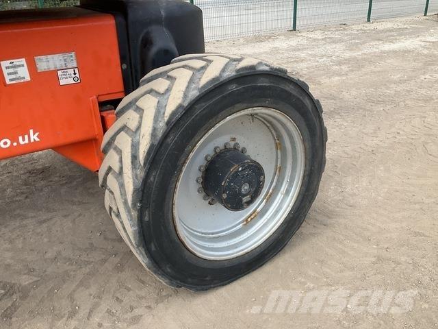 JLG 1250AJ 曲臂高空作業車