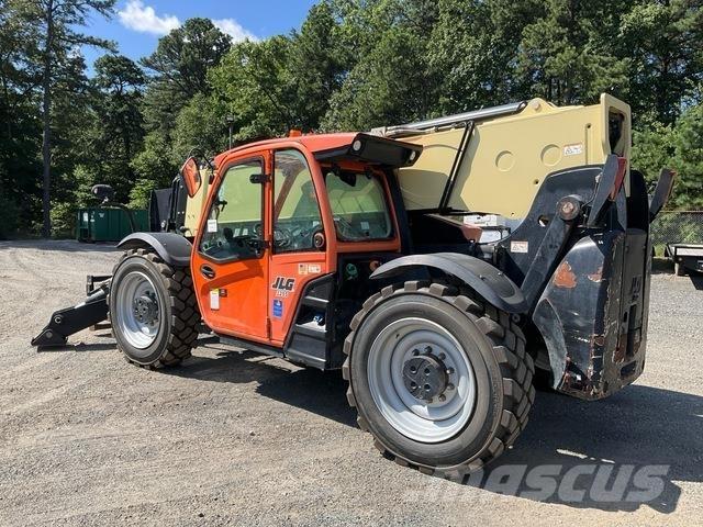 JLG 1255 伸縮臂操作車