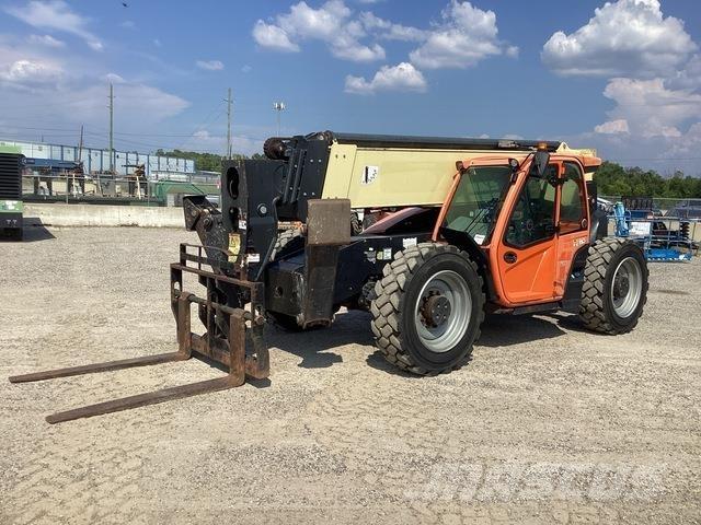 JLG 1255 伸縮臂操作車