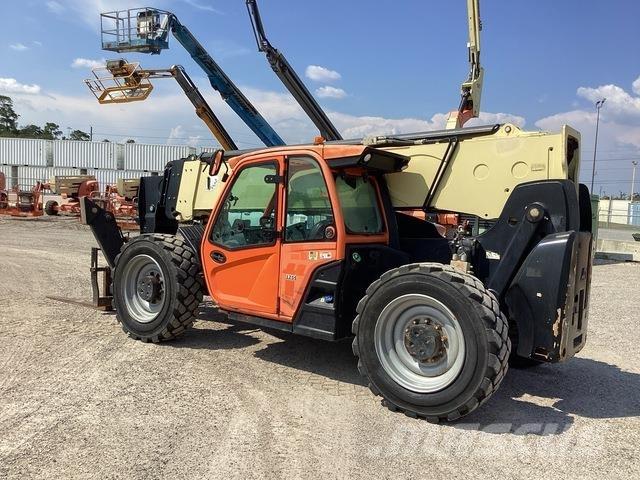 JLG 1255 伸縮臂操作車