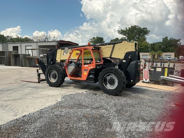 JLG 1255 伸縮臂操作車