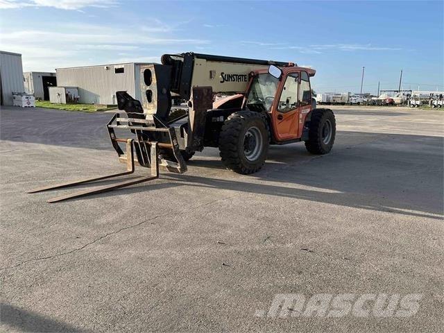 JLG 1255 伸縮臂操作車