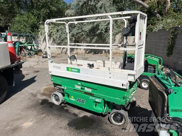 JLG 1930 ES 剪式升降機