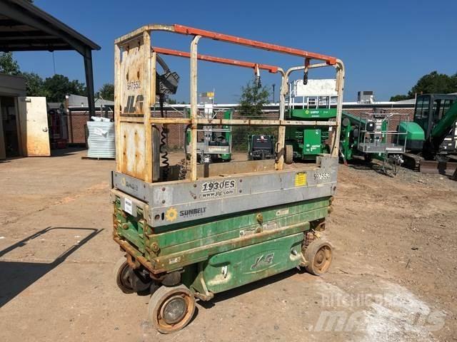 JLG 1930 ES 剪式升降機