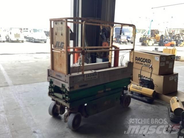 JLG 1930 ES 剪式升降機