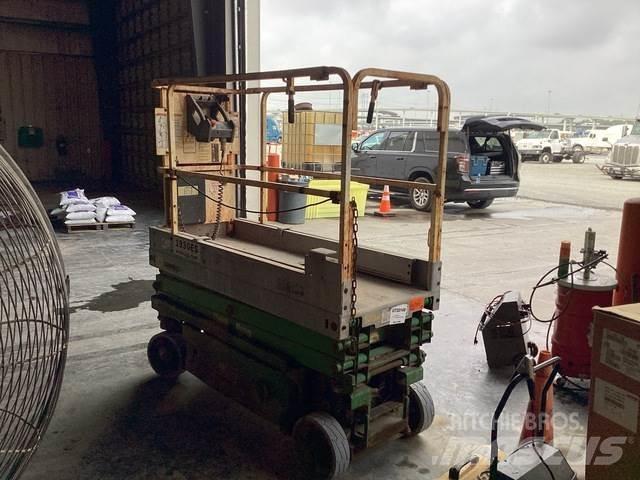 JLG 1930 ES 剪式升降機