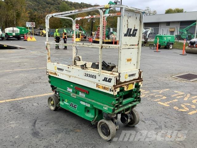 JLG 1930 ES 剪式升降機