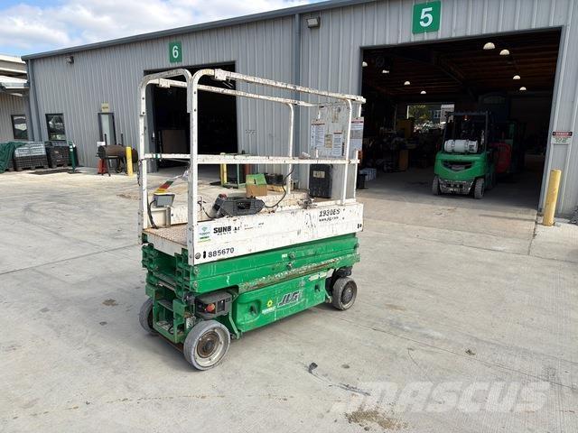 JLG 1930 ES 剪式升降機