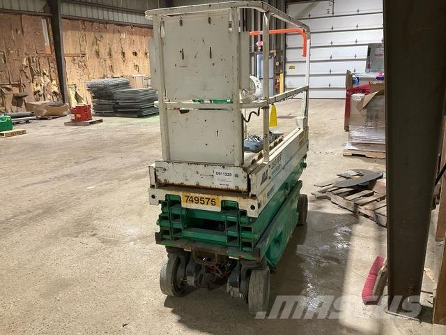 JLG 1930 ES 剪式升降機