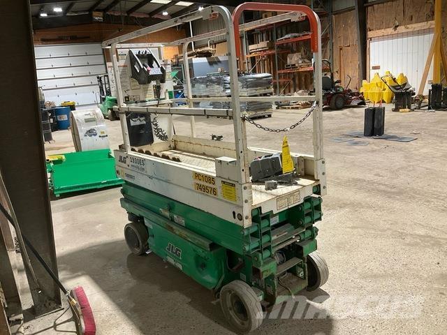 JLG 1930 ES 剪式升降機