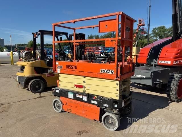 JLG 1932R 剪式升降機